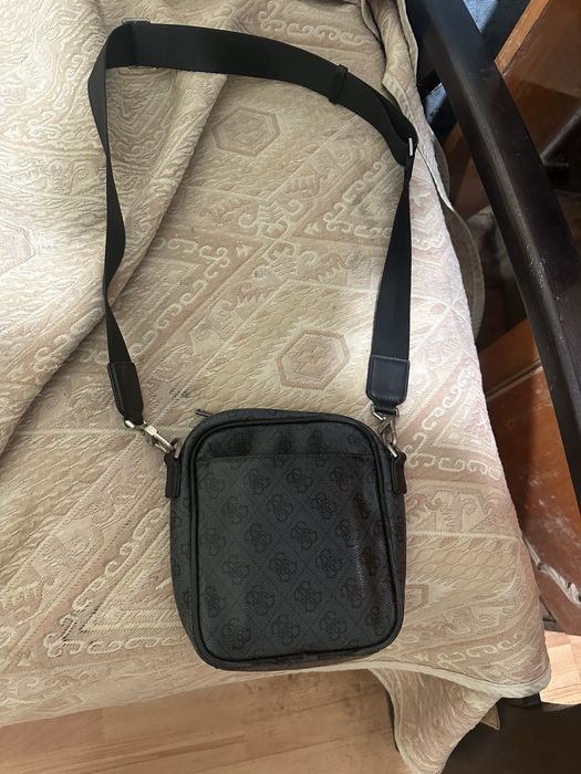 Сумка guess через плече