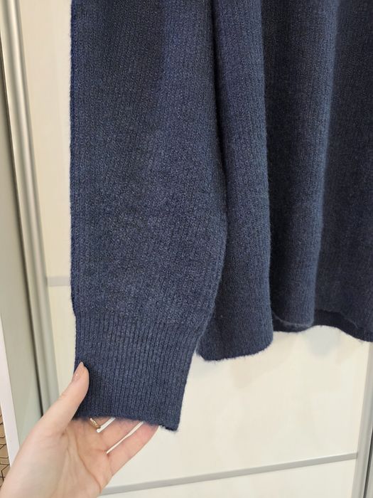 Granatowy luźny sweterek nowy golf L