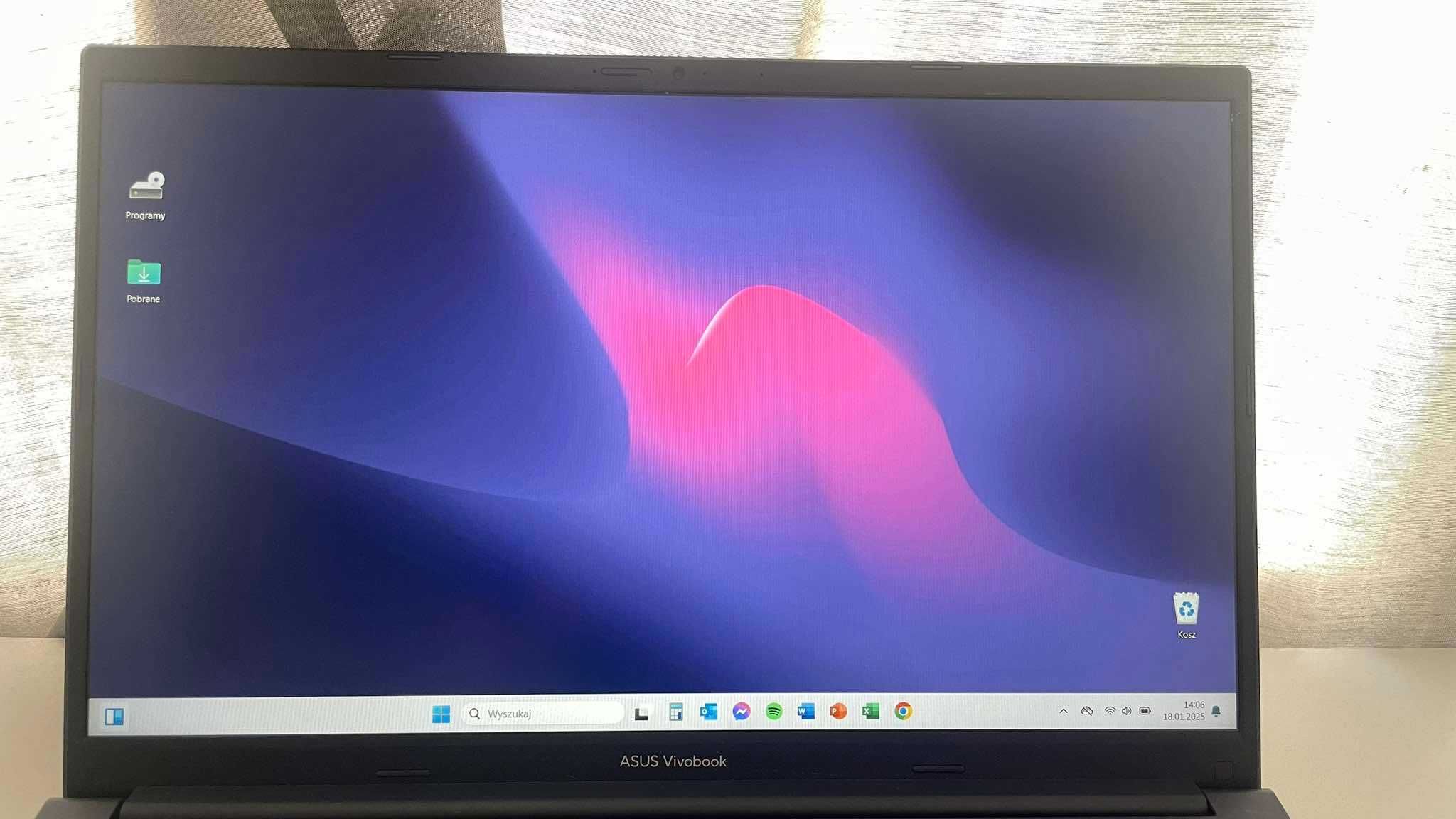 Laptop ASUS Vivobook 15,6" / IPS i5-1240P / 8GB RAM / 512GB SSD