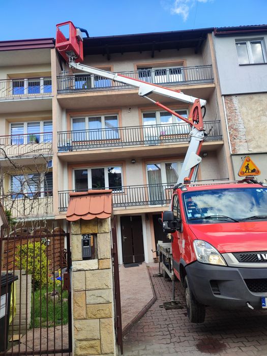 Usługi podnośnikiem koszowym wynajem zwyżki wycinka mycie 17m 26m