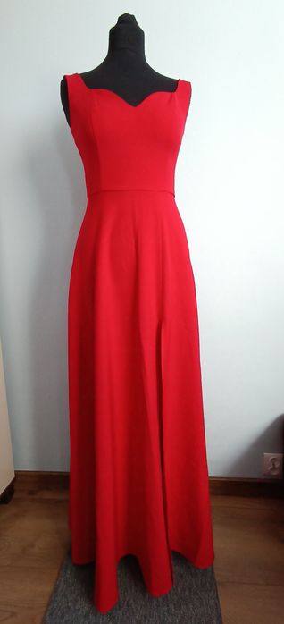 Sukienka długa czerwona