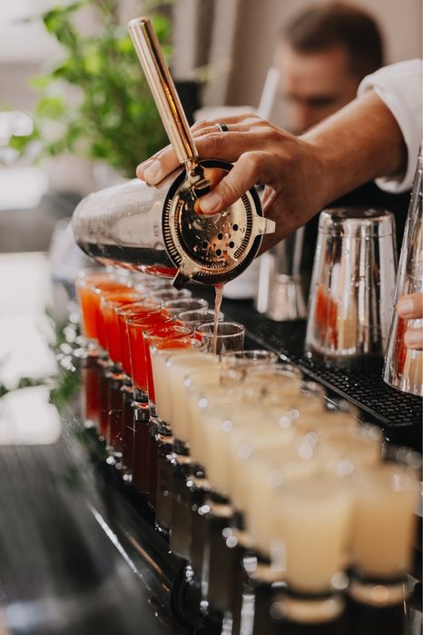 Barman/barmani na wesele/18-stkę/imprezę firmową