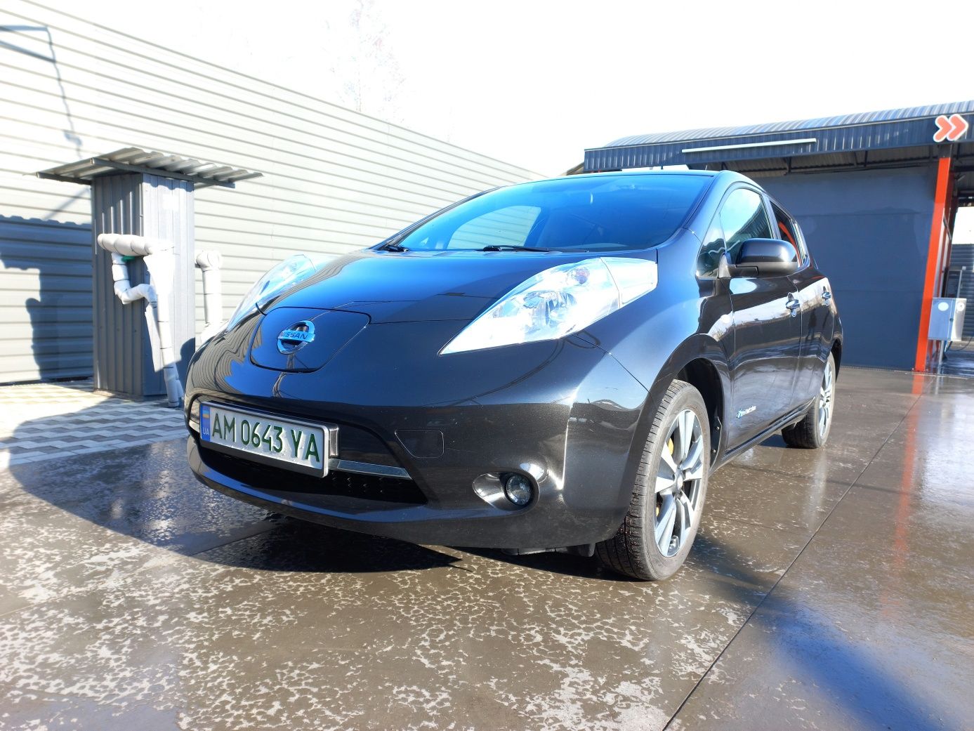 Nissan Leaf 2017 року
