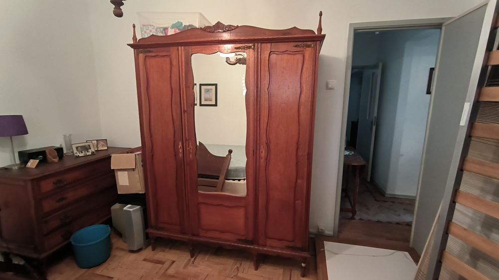 Comodas e roupeiros antigos – para DIY / restauro