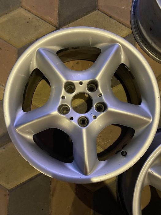 Диски литые титаны на BMW  R17.  Розболтовка 120/5