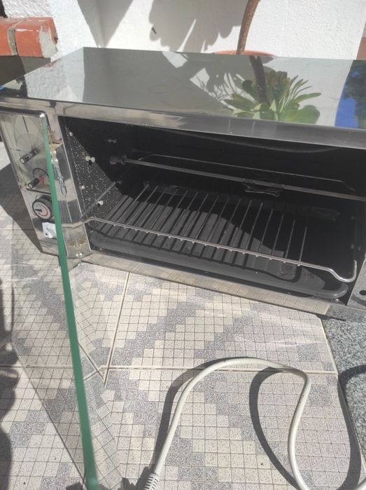 Grelhador elétrico antigo, estado novo