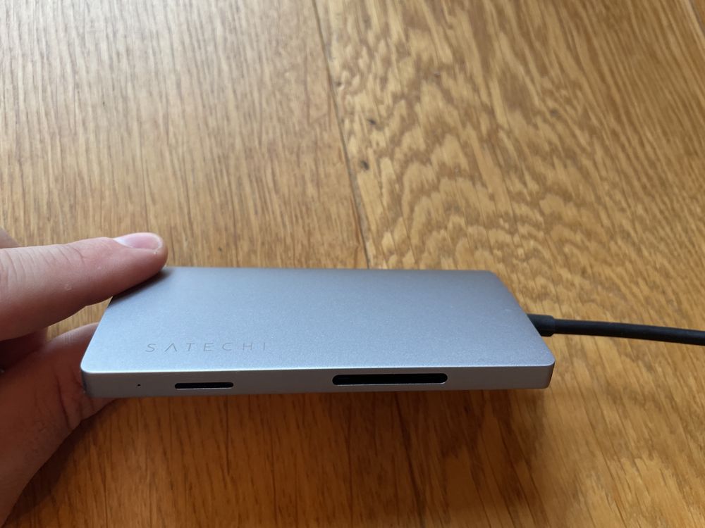 Hub USB C Satechi 8 w 1 z power delivery