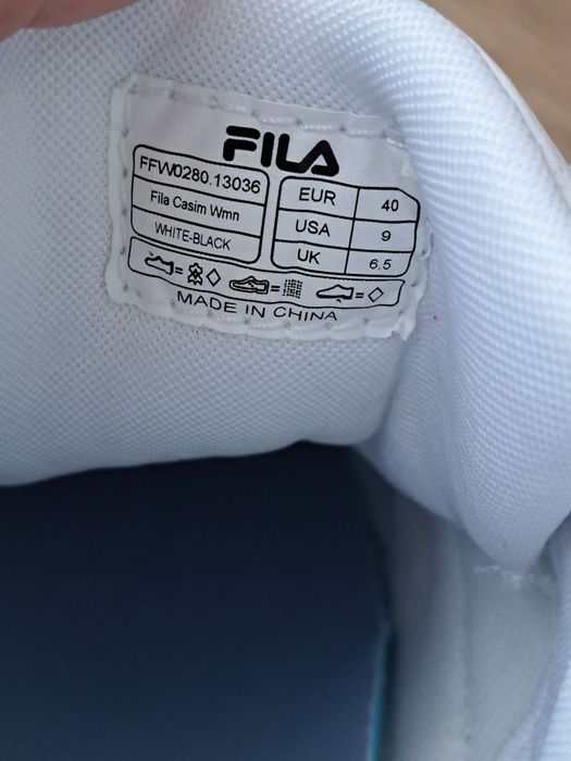 Fila кеди оригінальні кросівки нові шкіра 40 розмір
