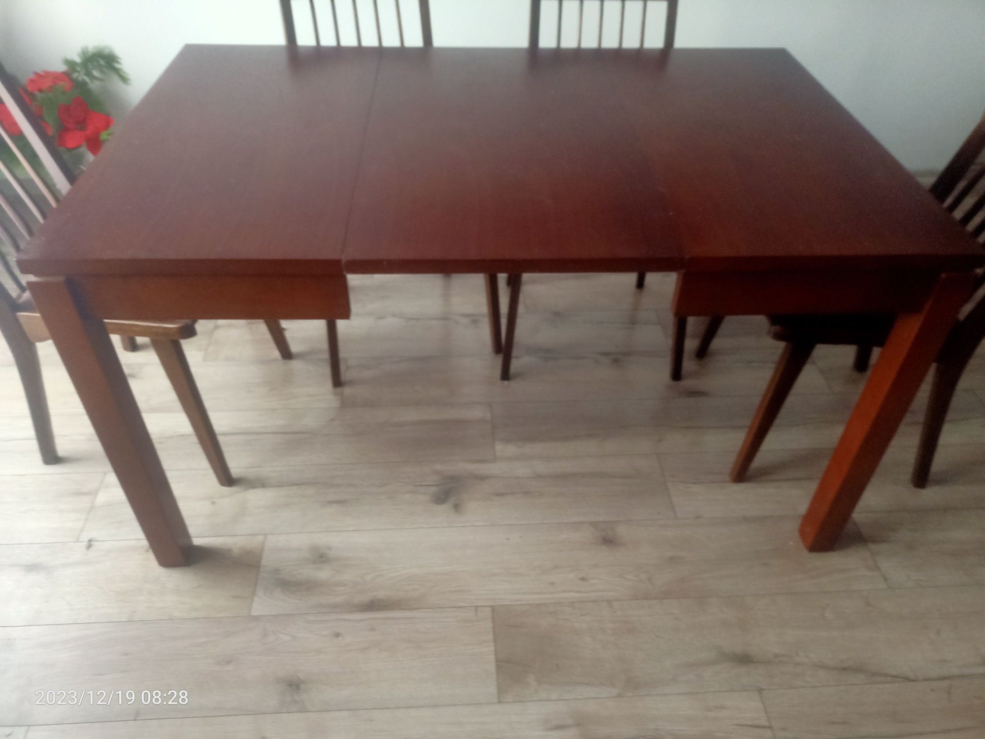 Stół rozkładany brązowy