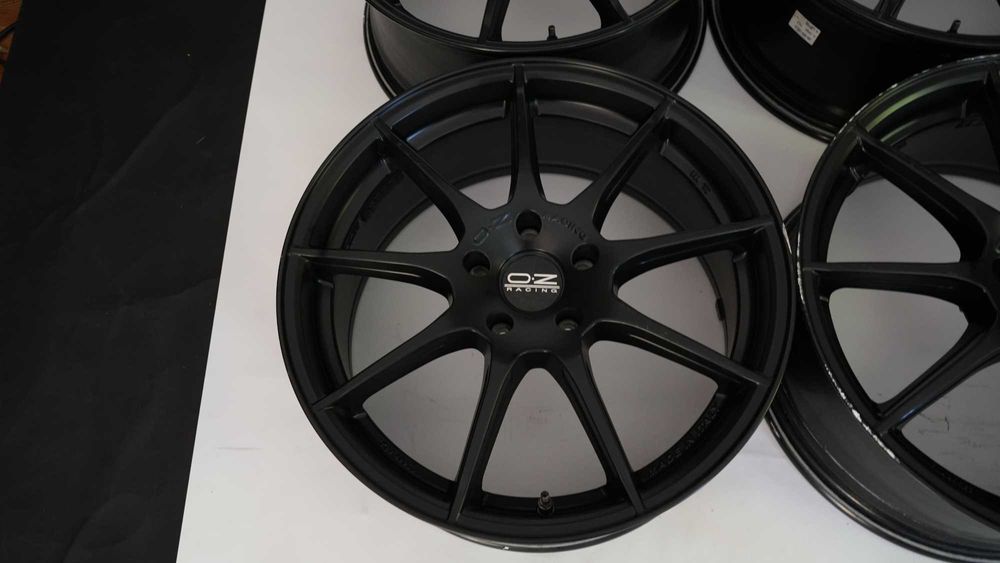 Felgi aluminiowe OZ Racing Omnia R18 5x112 ET45 8J