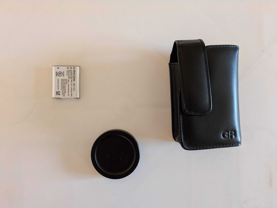 Vários acessórios originais para Ricoh GR III/IIIx