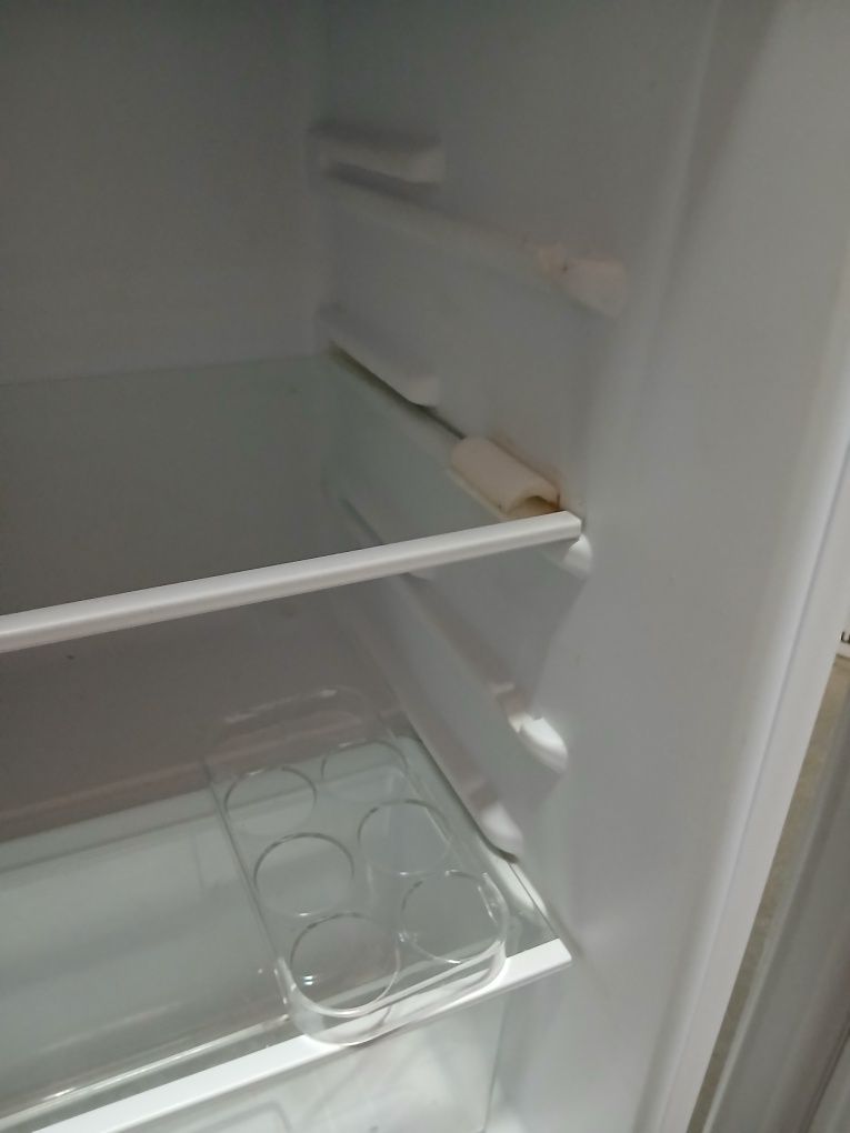Frigorifico em bom estado e fazer frio