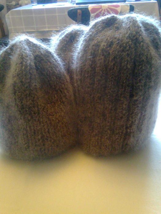 Czapka damska robiona na drutach-moher