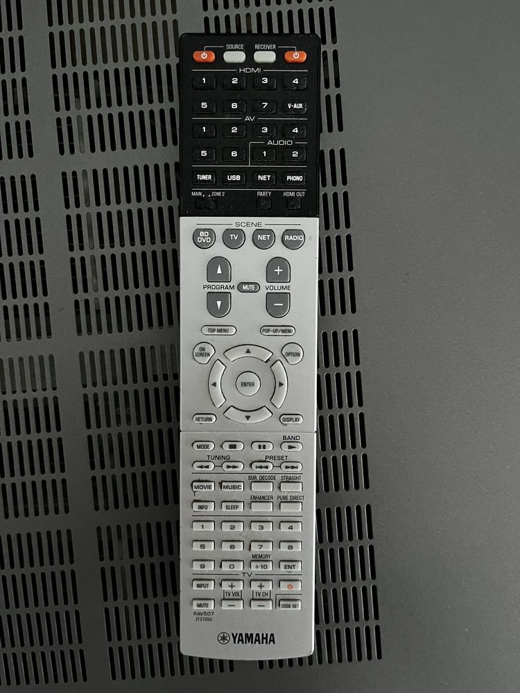 Yamaha RX-A830 amplituner