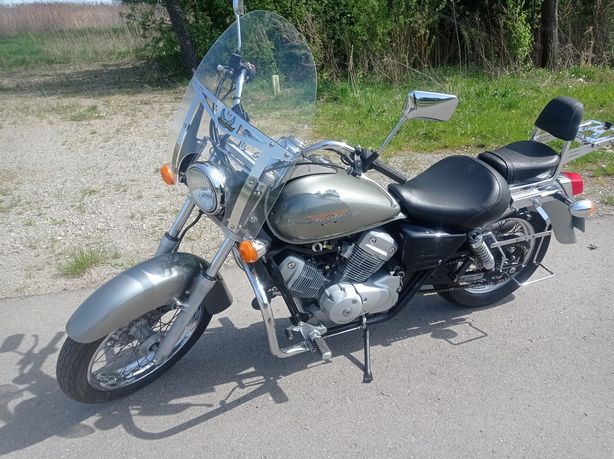 Honda shadow 125