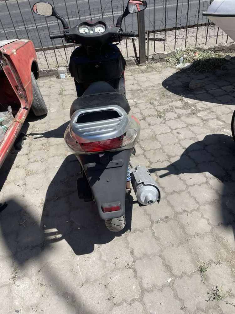 Скутер 4 х тактный 150