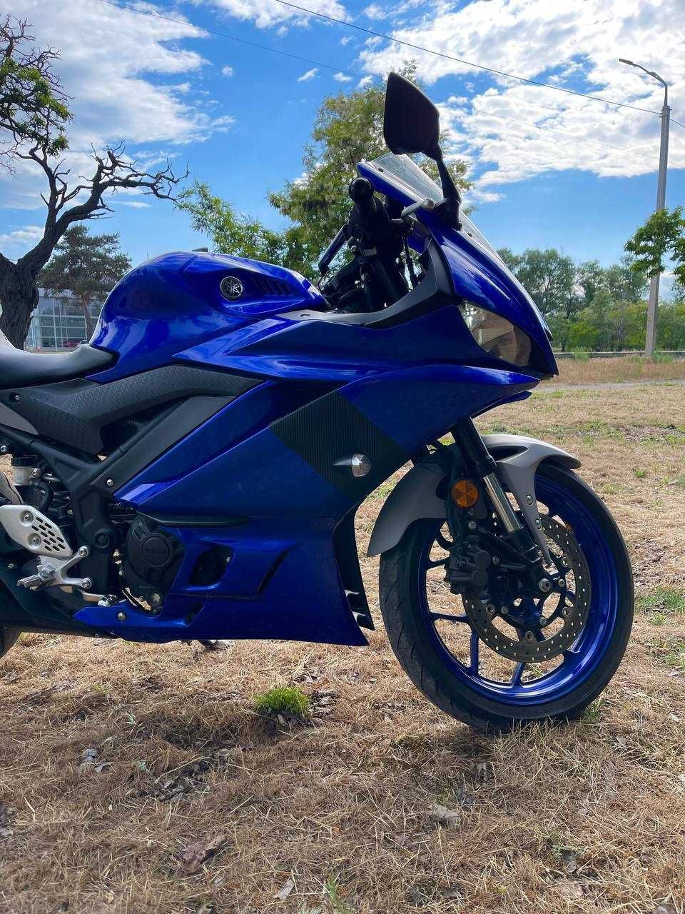 Мотоцикл Yamaha YZF-R25