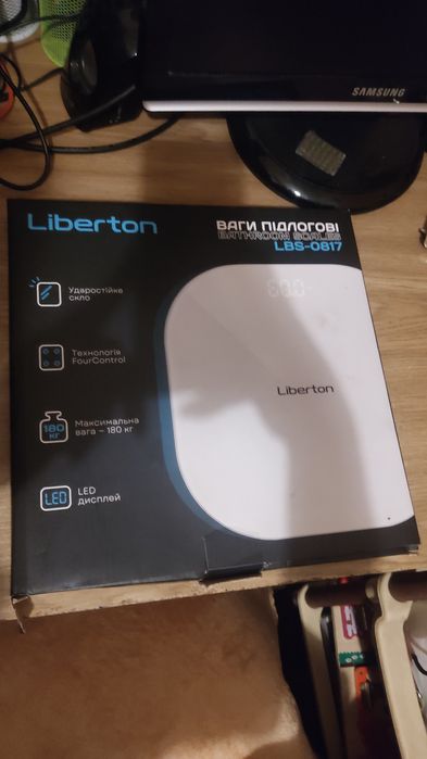 Весы напольные LIBERTON