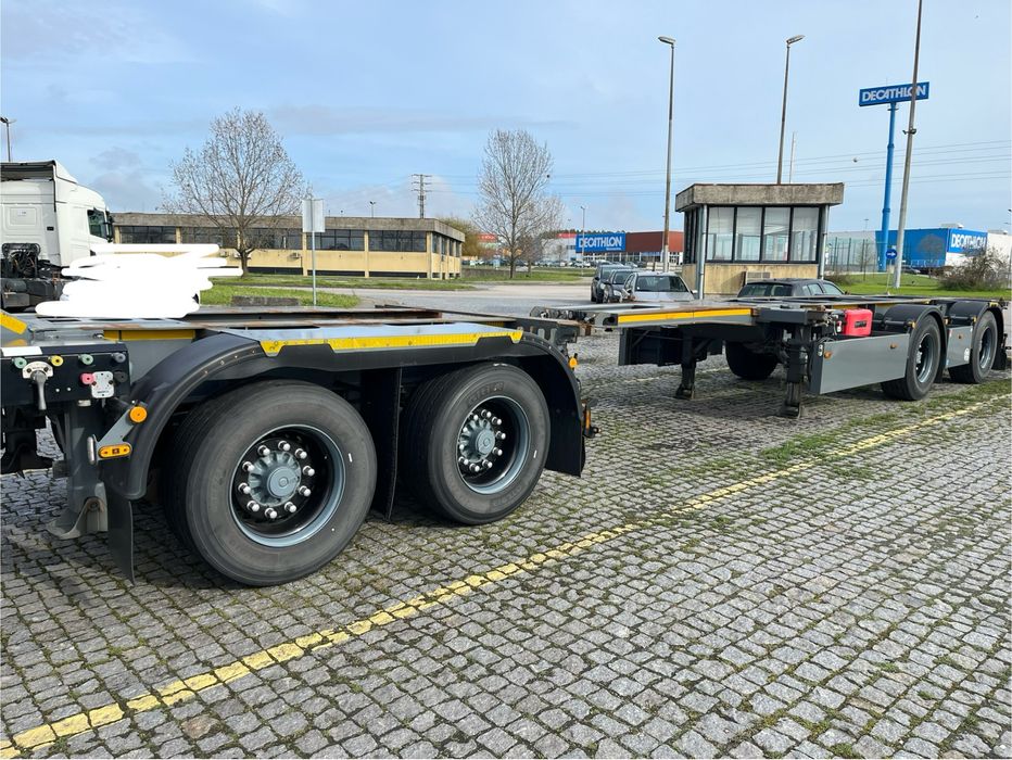 Semi Reboque Porta Contentores