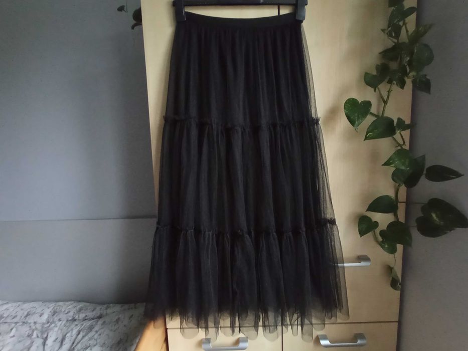 Długa tiulowa spódnica czarna Senya 36 S