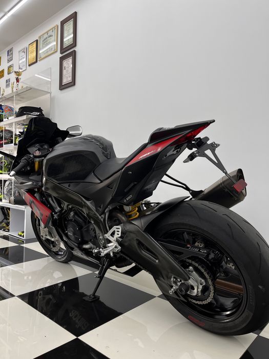 Aprilia RSV4 1000 Factory RR RF Akrapovic S1000 cbr zx10 R1 Niemcy