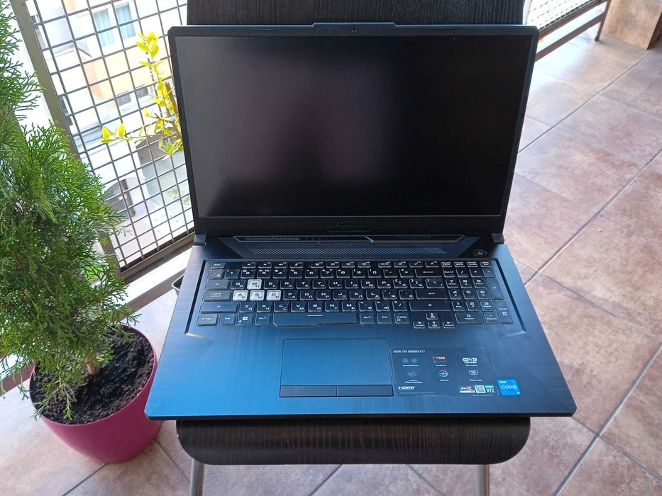 Laptop gamingowy ASUS TUF Gaming F17, i5, RTX 3050, 17,3", stan BD