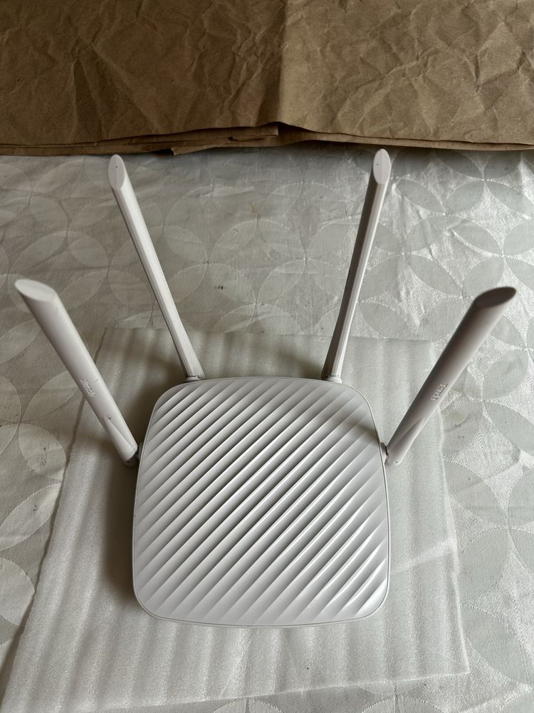 Роутер wifi маршрутезатор TENDA