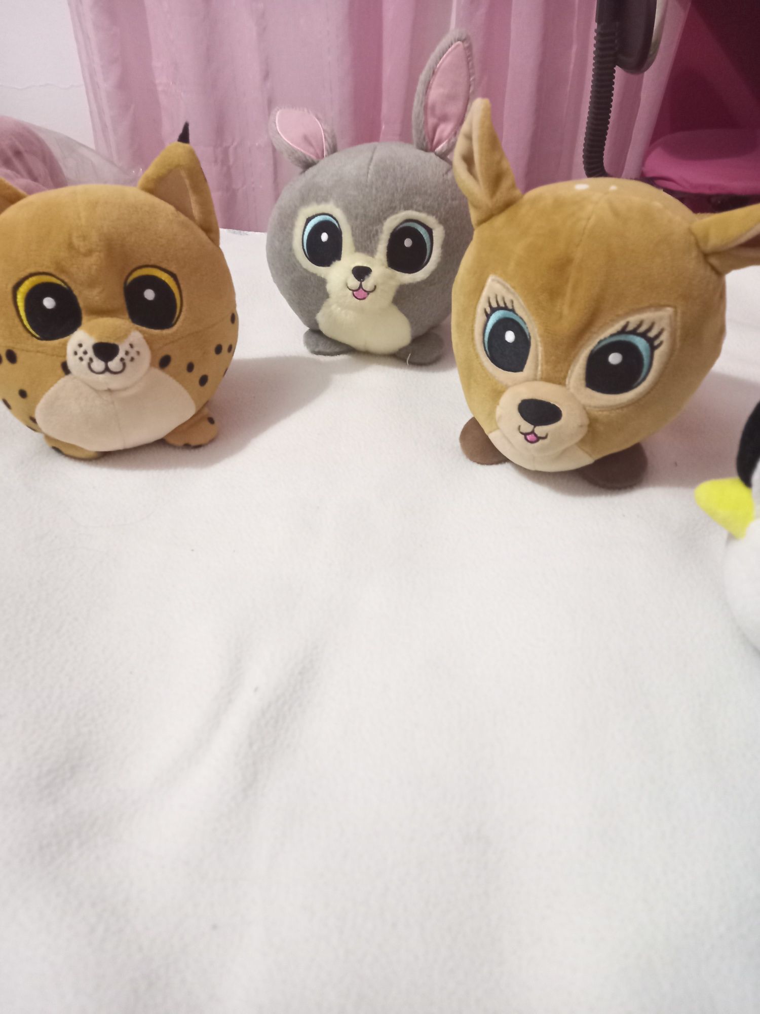 Vários animais em peluche