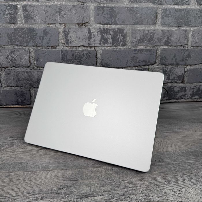 Ноутбук Apple MacBook Air 13 2022 Silver (M2|16Gb|256Gb SSD|8 GPU)