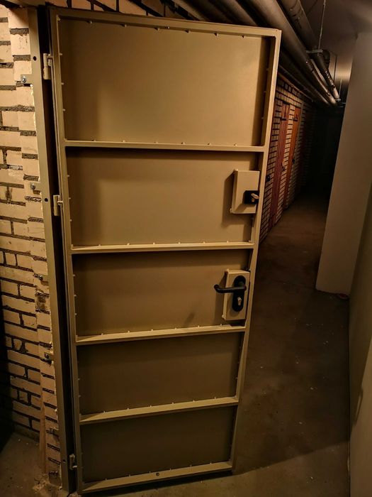 Drzwi stalowe do piwnicy, spawane, techniczne, pancerne pod wymiar