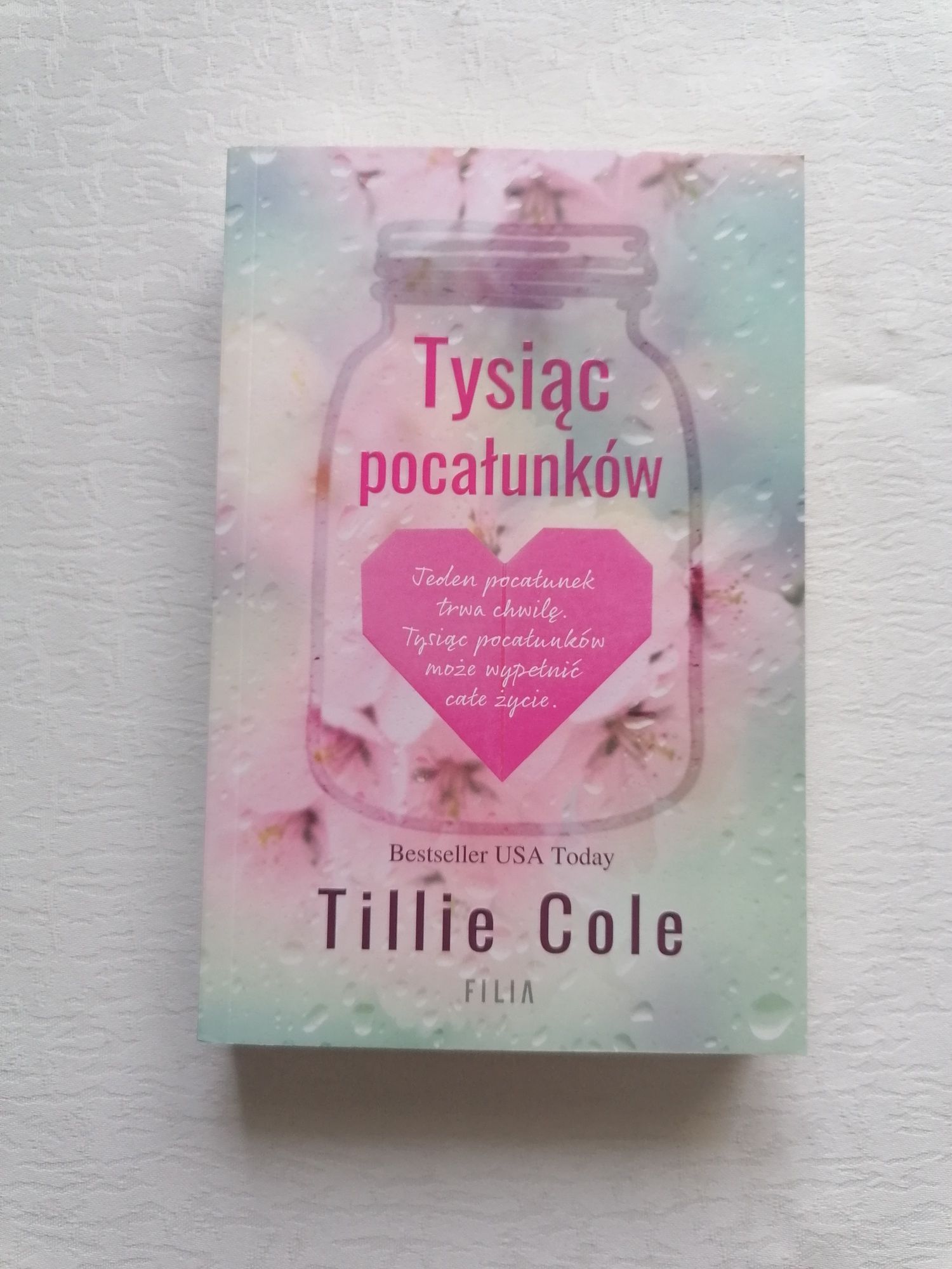 Tysiąc pocałunków - Tillie Cole