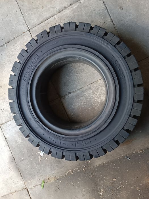 Opony 7.5-15  pełne ,Solideal Magnum -,wózek widłowy,