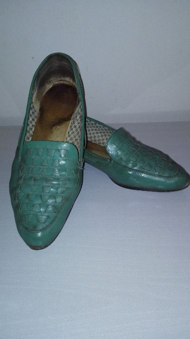 Buty czółenka damskie skóra zielone r.39 "Salamander"