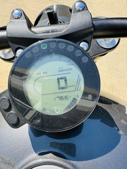 Keeway V-cruise 300cc  como nova
