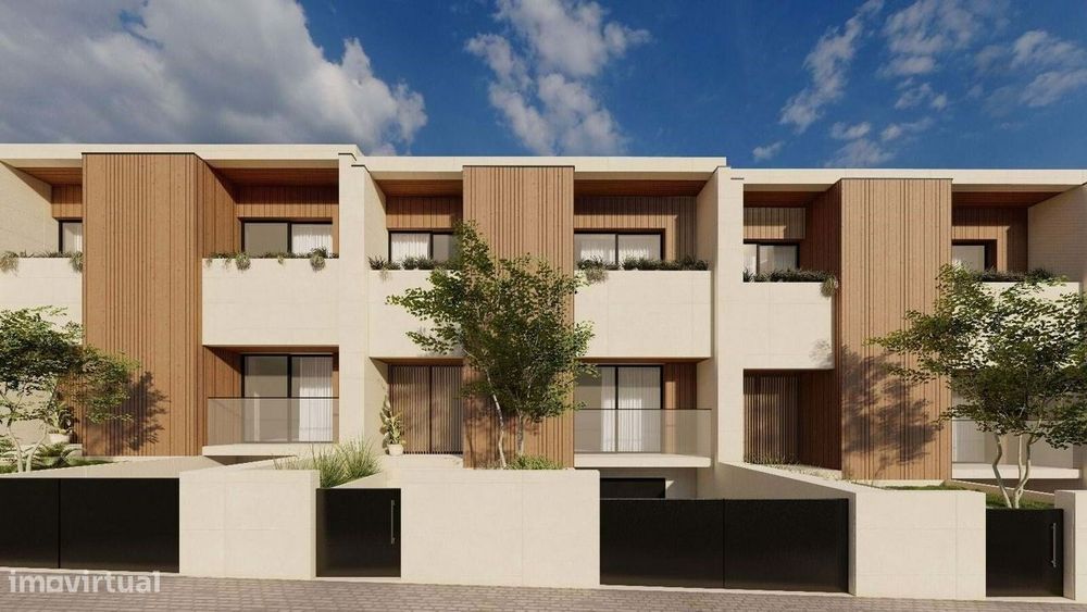 Moradia  Nova T3 + Escritório com Piscina