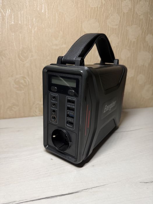 Зарядна станція Energizer 240 wh