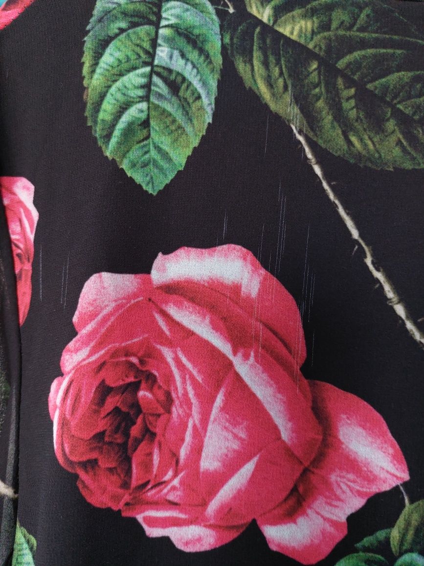 Sukienka mini w kwiaty róże