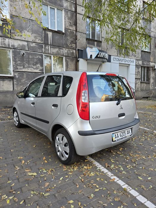 Mitsubishi Colt 1.3 автомат
