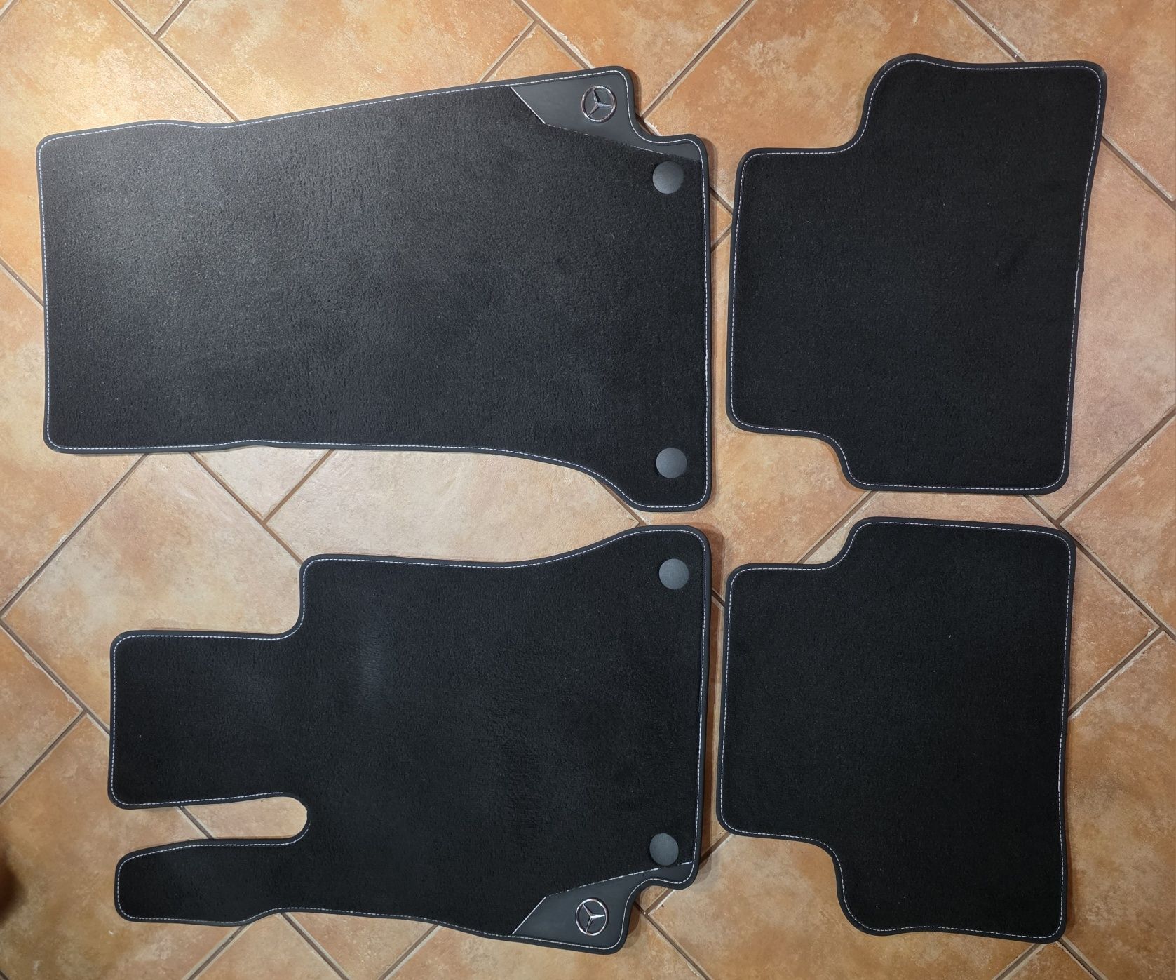 Tapetes para Meecedes-Benz E classe W213, C238.
