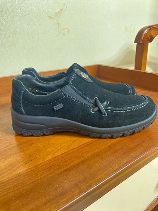 Rieker шкіряни сліпони лофери