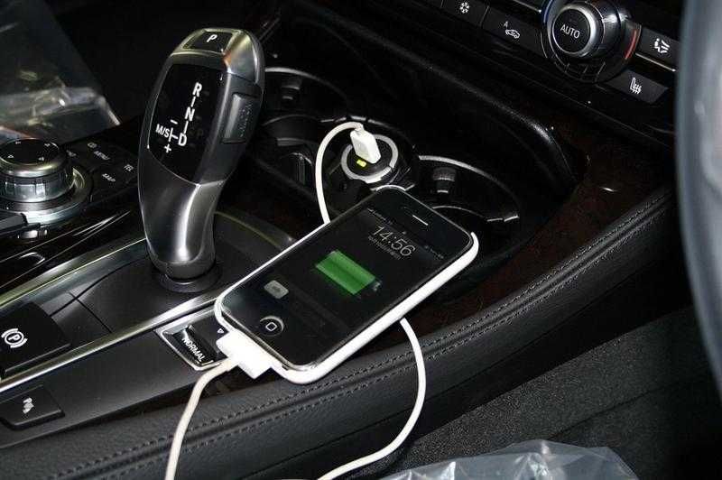 BMW чехол на ключ USB зарядка Оригинал бмв