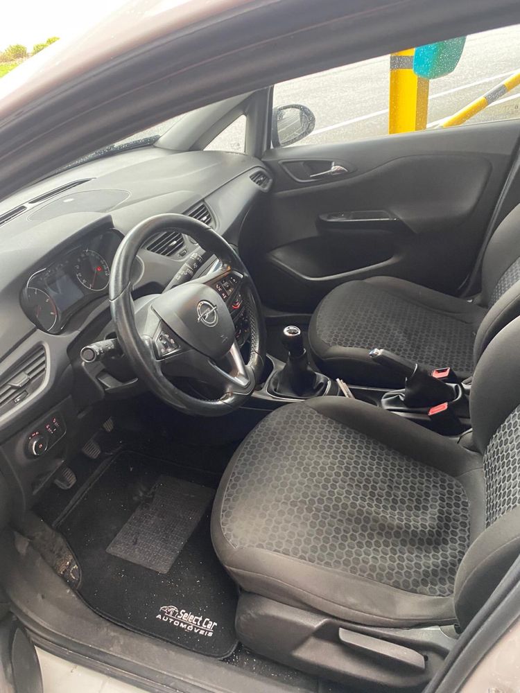 Opel corsa.