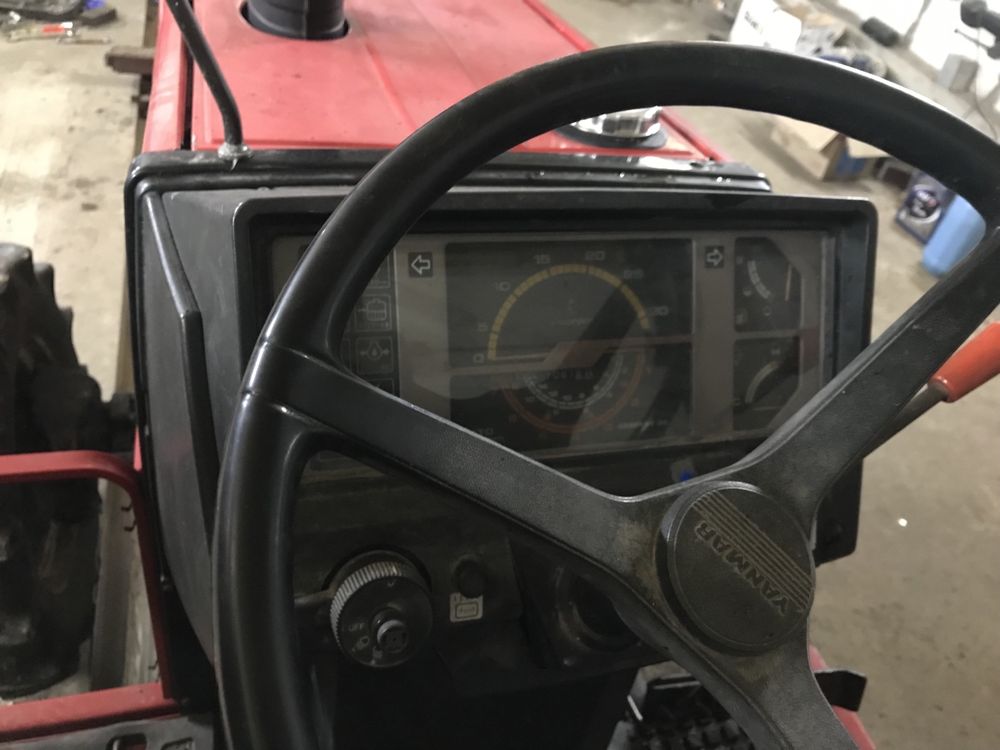 Трактор Янмар Fx24
