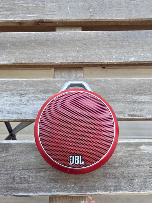 JBL Micro Wireless  - Vermelha - Lisboa ou Madeira