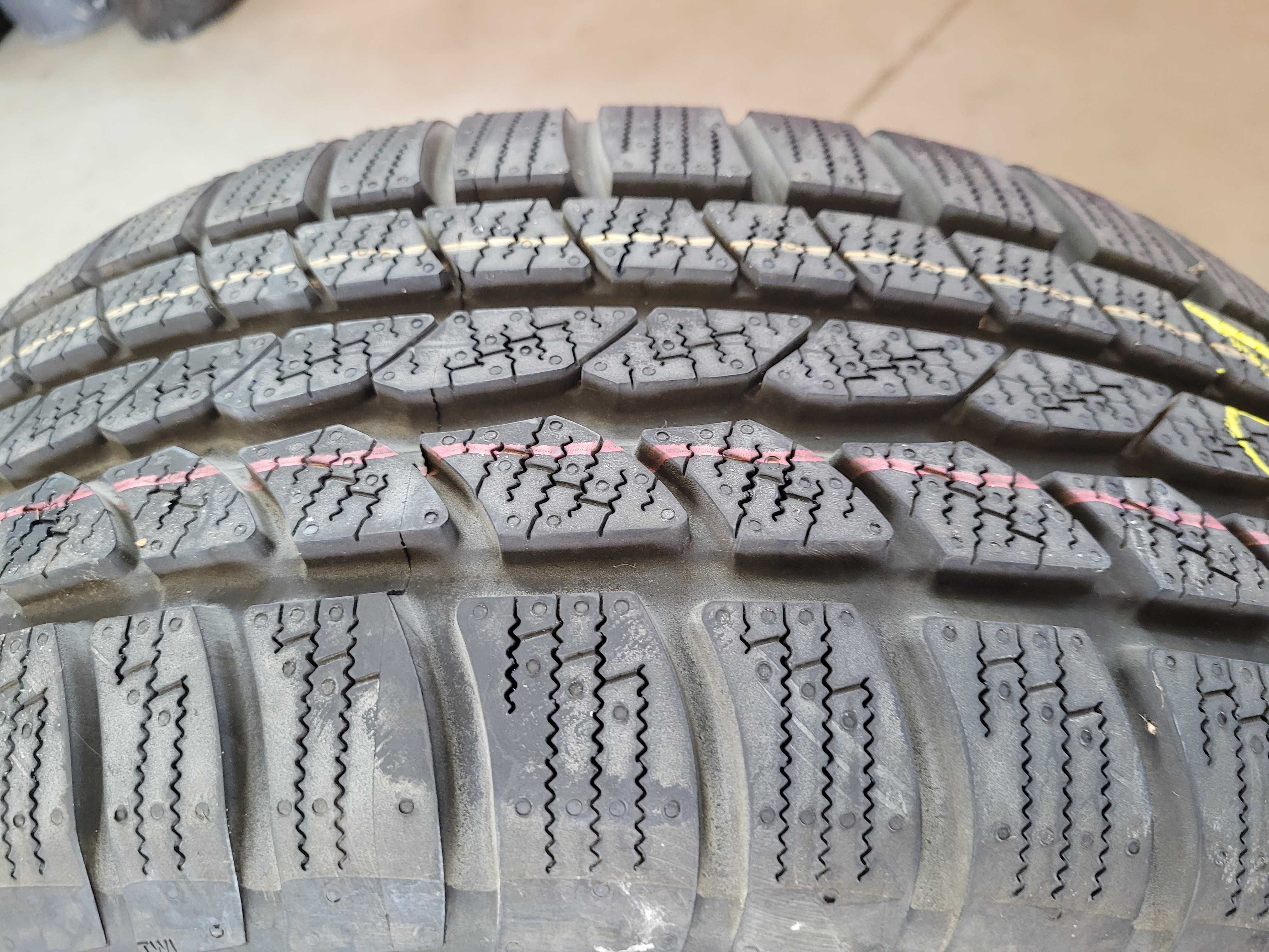 Opona Continental 225/55 R 16