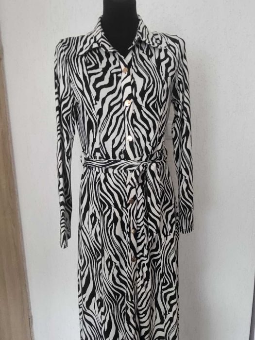 Wzór zebra sukienka czarno biała 40