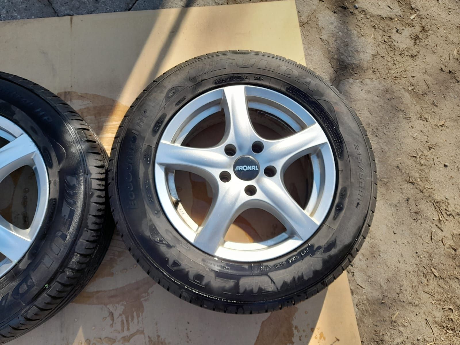 Alufelgi z oponami Mitsubishi 215/65 R16 6.5Jx16H2 et50  5x114,3