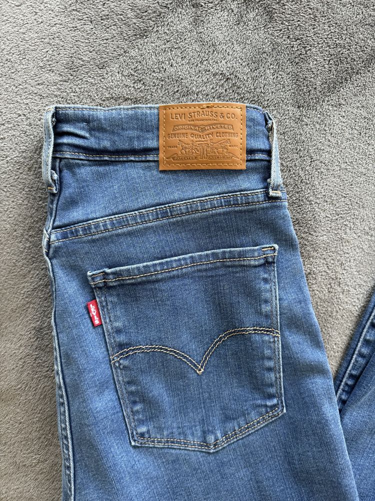 Жіночі Джинси Levi’s