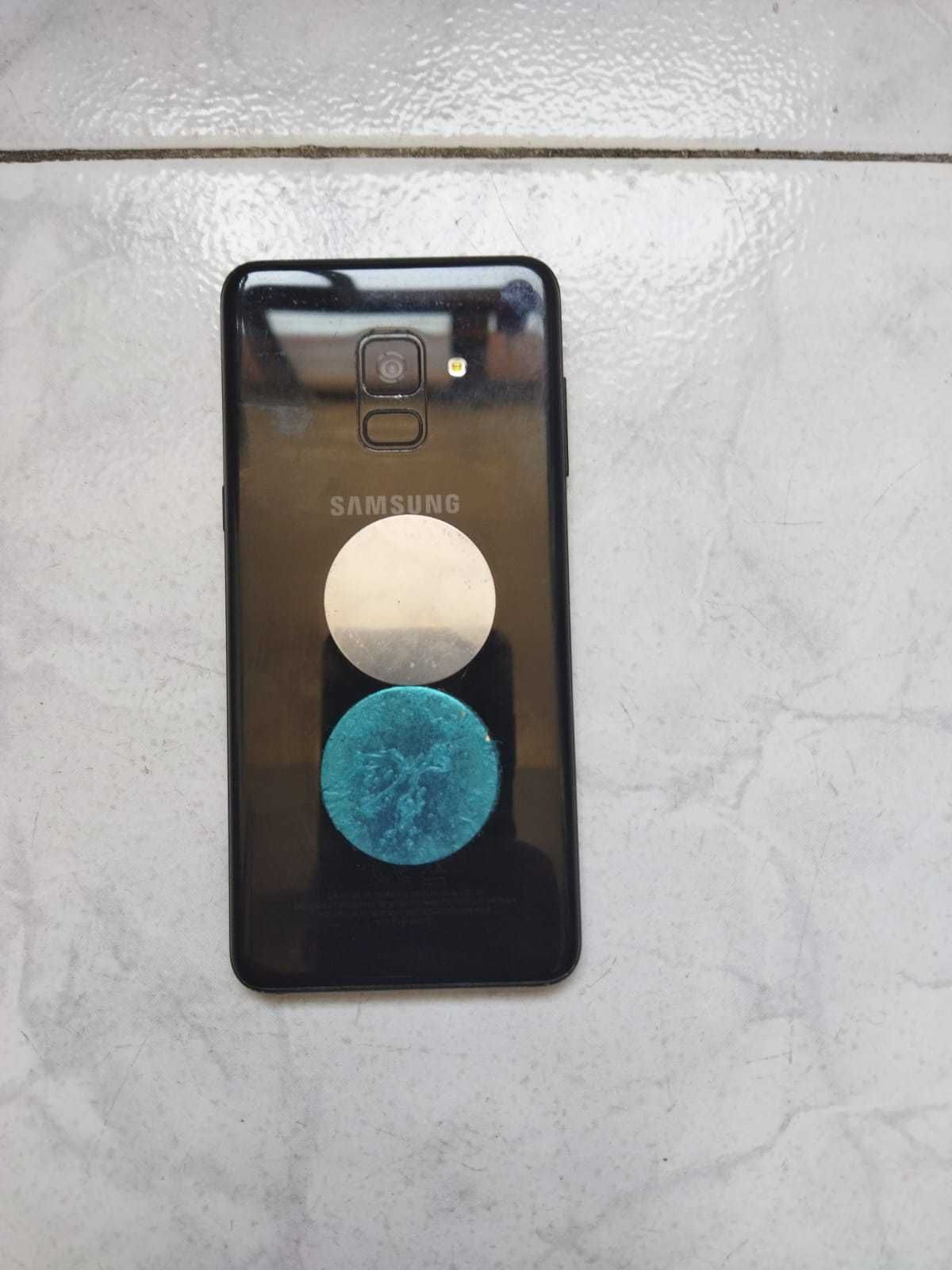 Telemovel Samsung A8 Dual Sim