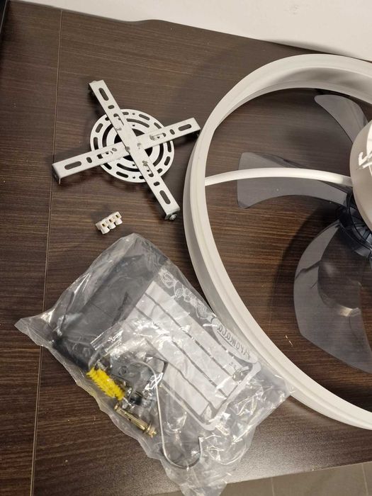 Modny wentylator sufitowy do wnętrz